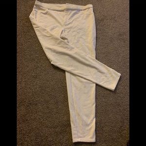 HUE Soft Corduroy Leggings